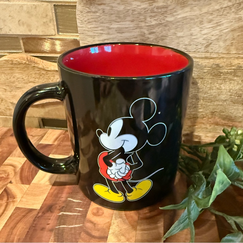 Disney Mickey Mouse mug - Picture 2 of 3